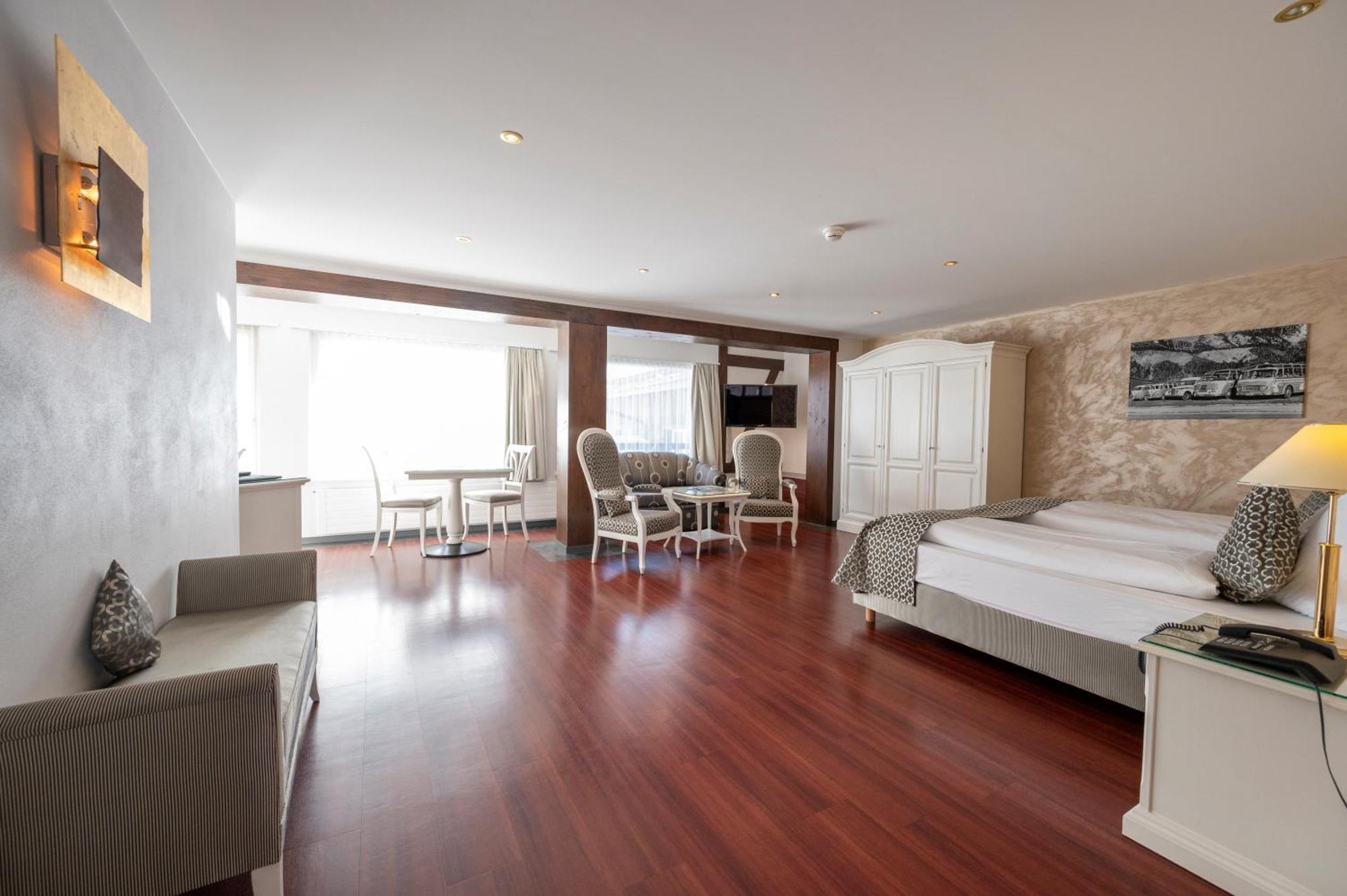 XXL Suite